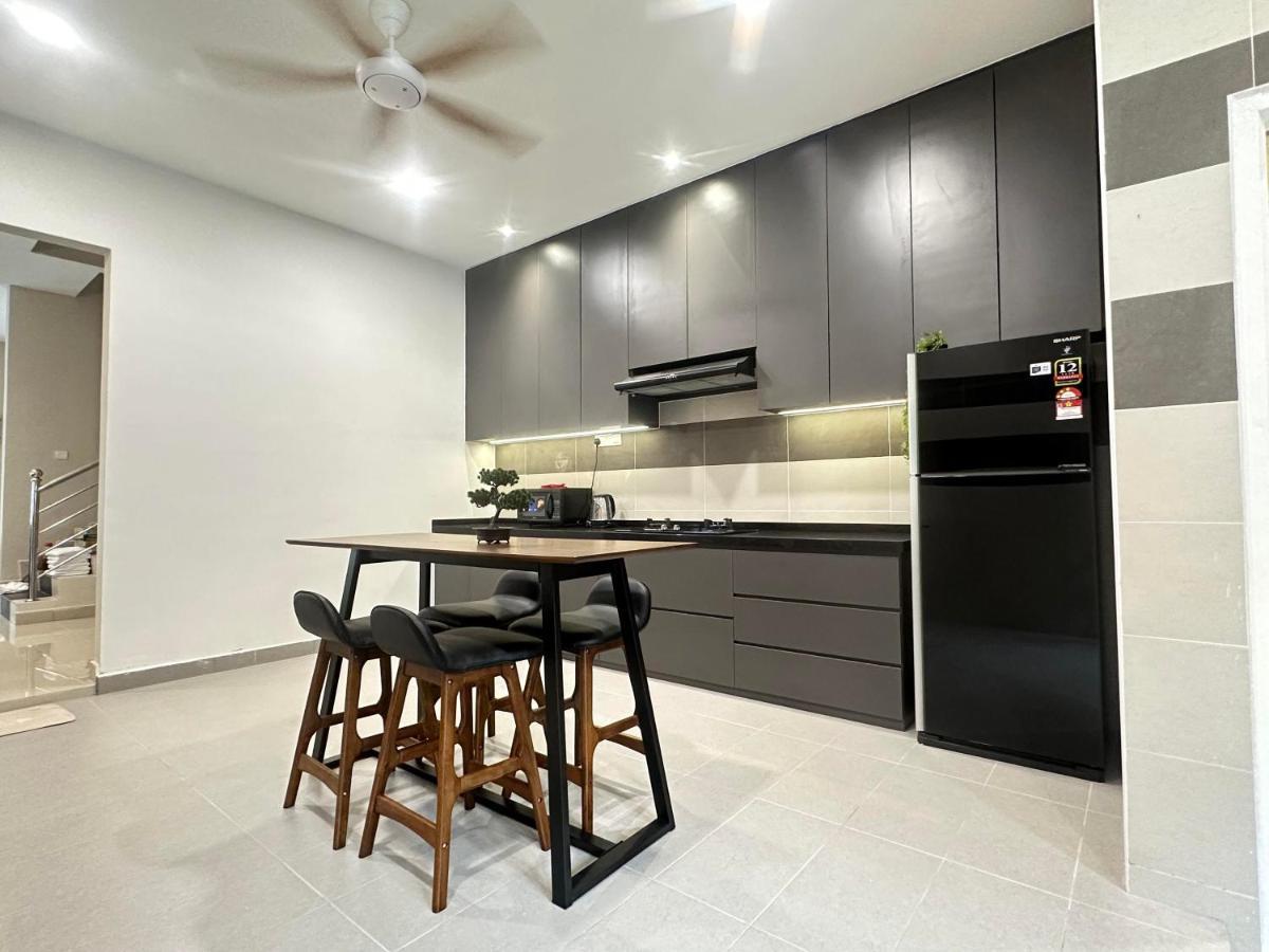 《Untitled Homestay》Sitiawan Eksteriør billede