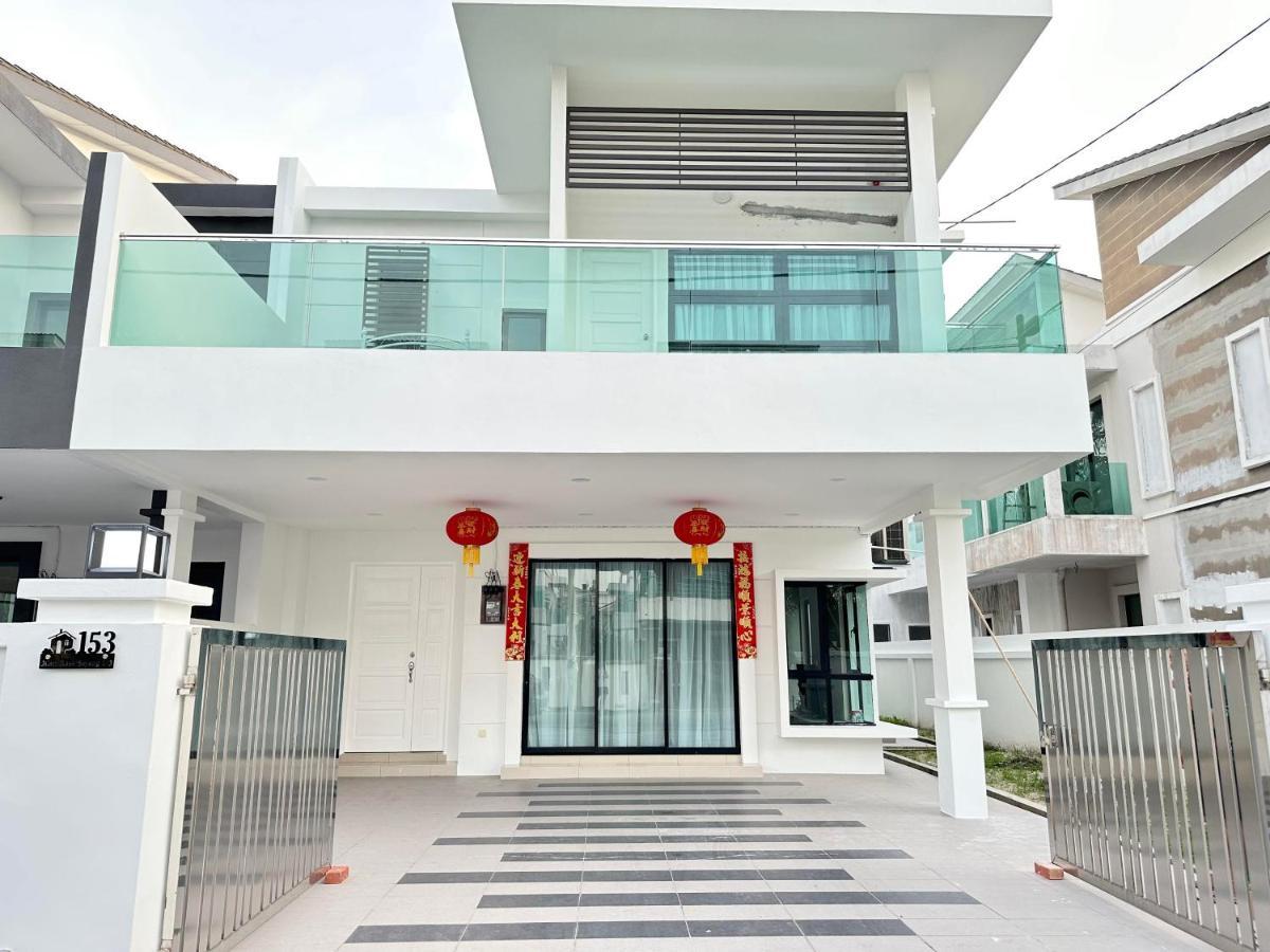 《Untitled Homestay》Sitiawan Eksteriør billede