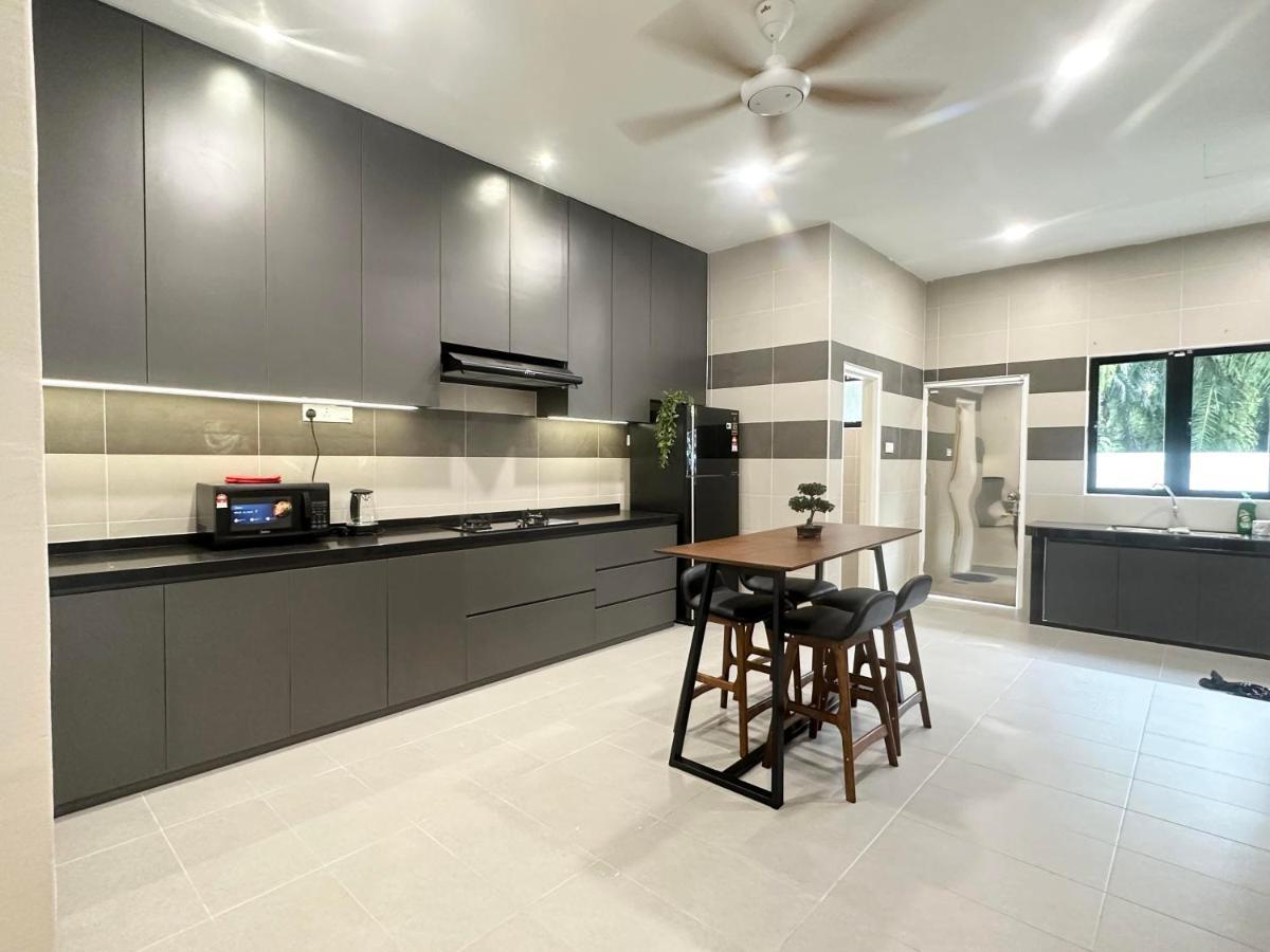 《Untitled Homestay》Sitiawan Eksteriør billede