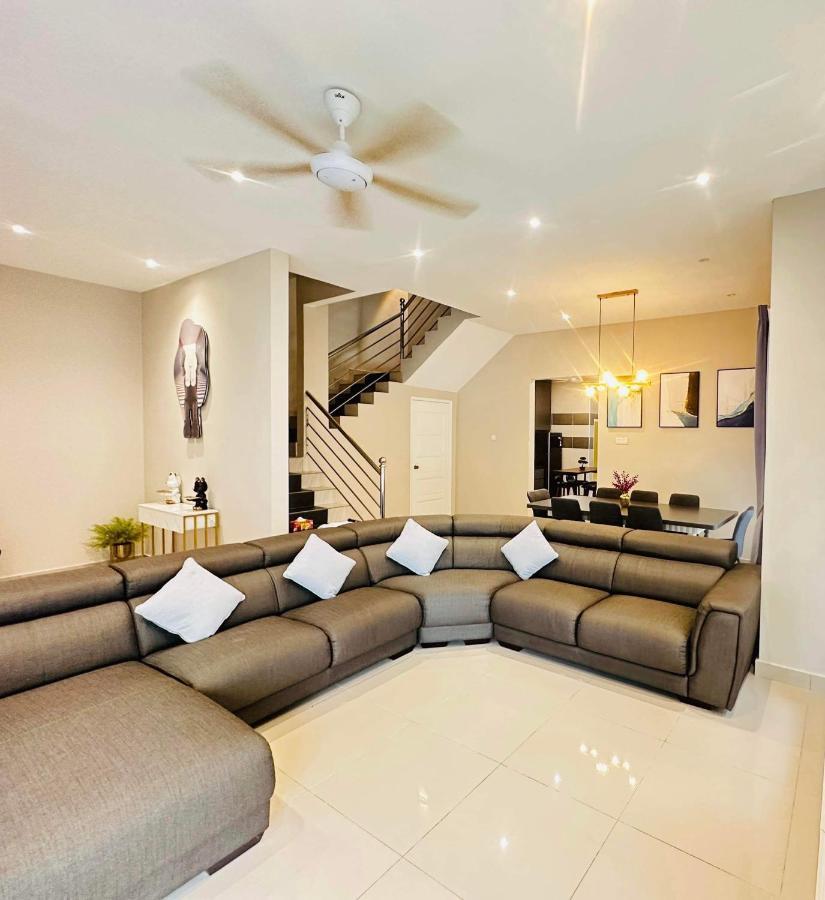 《Untitled Homestay》Sitiawan Eksteriør billede