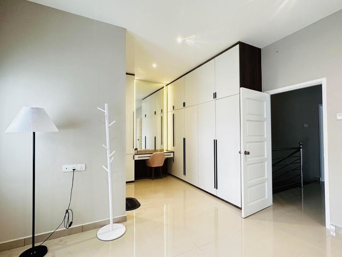 《Untitled Homestay》Sitiawan Eksteriør billede